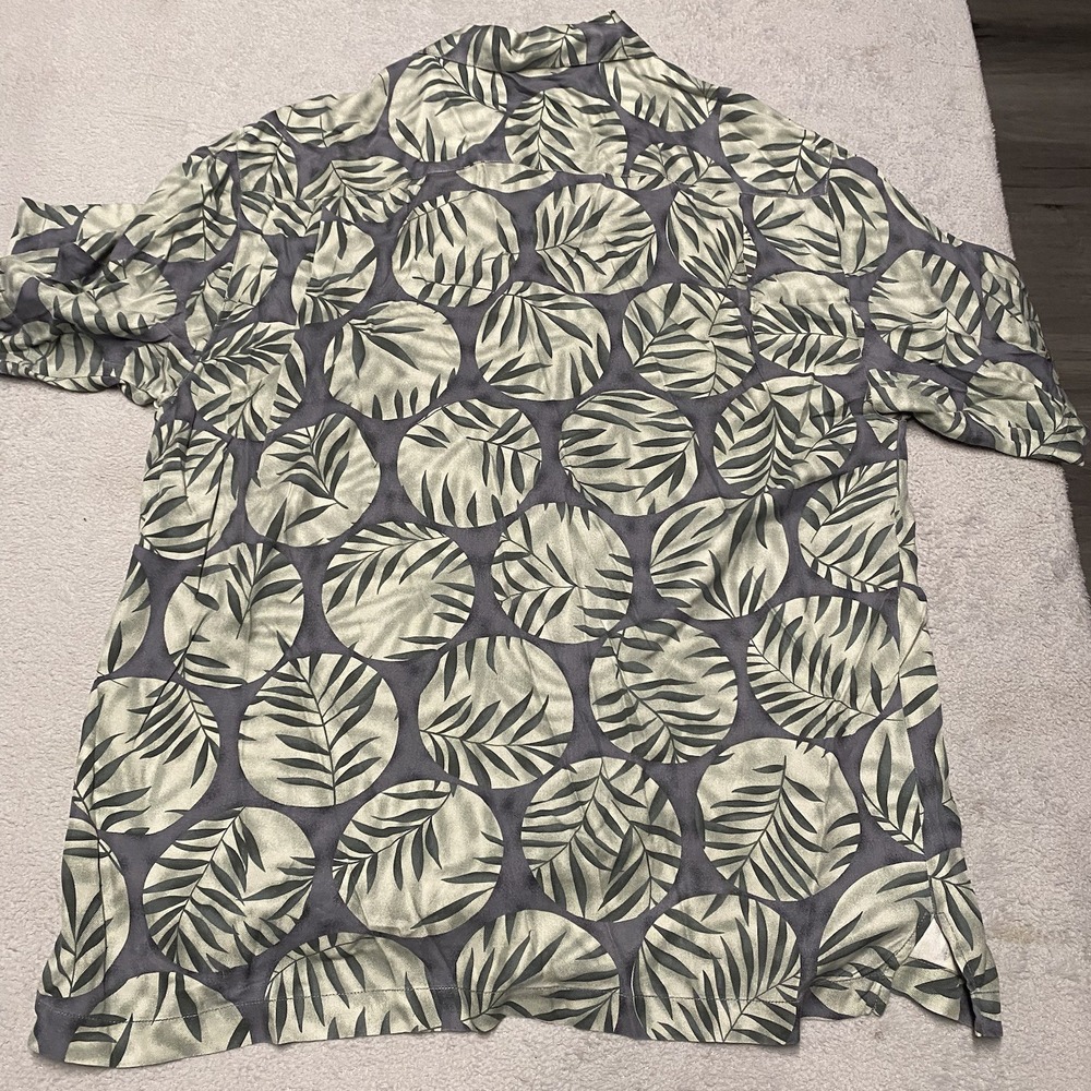 Tommy Bahama Silk Shirt Mens Medium Hawaiian Camp Shirt Loop Collar - Picture 6 of 6